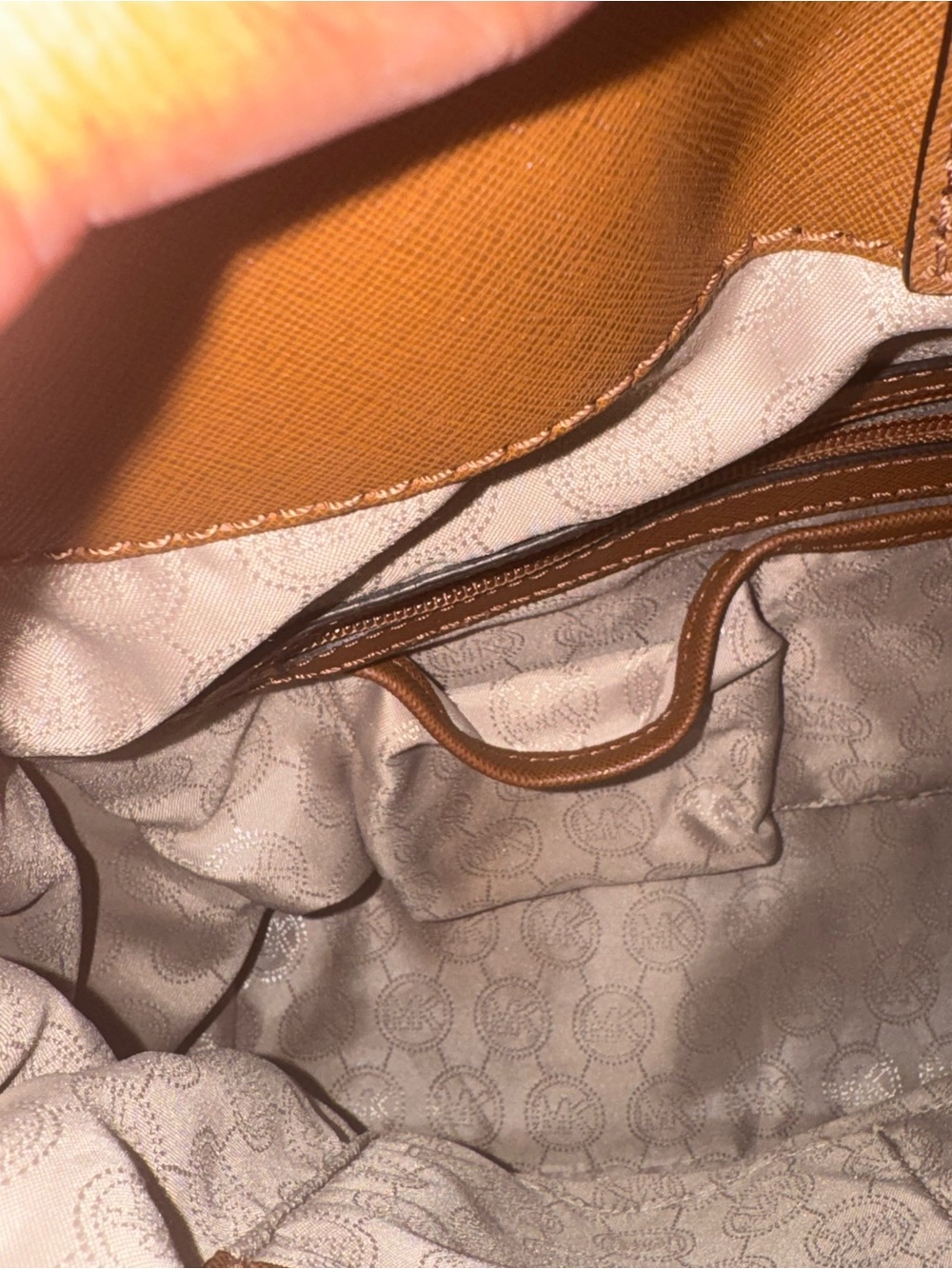 MK Large Hamilton Tote - Picture 9 of 13